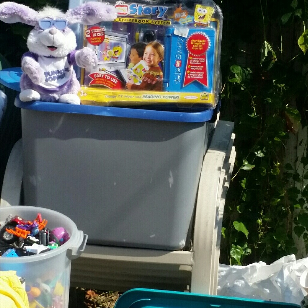 Moving out sale everything